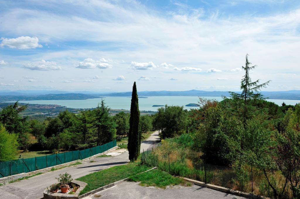 B&B Villa Sensi Tuoro sul Trasimeno Exterior foto